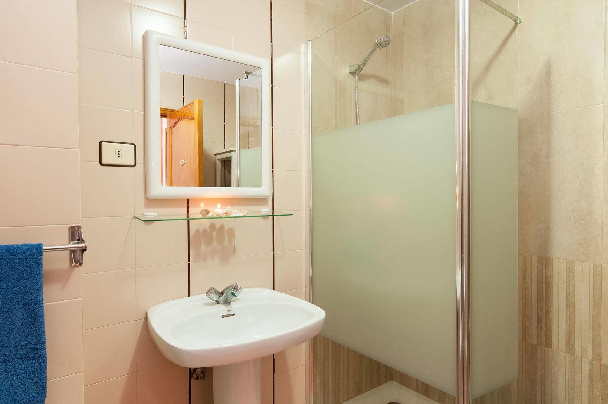 Apartamentos Kasa Las Palmas de Gran Canaria Esterno foto